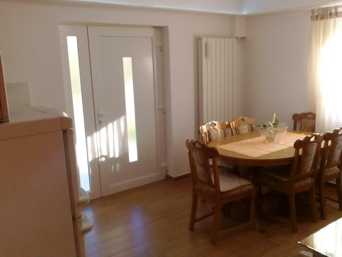 Jan 1 Apartment พูลา ภายนอก รูปภาพ